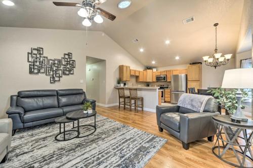 Cozy Canyon Lake Abode Less Than 1 Mi To Boat Ramp!