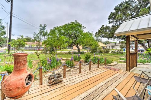 Cozy Canyon Lake Abode Less Than 1 Mi To Boat Ramp!
