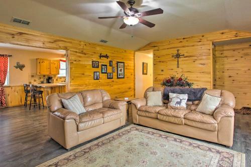 Emory Escape With Pond Access Less Than 13 Mi To Lake!