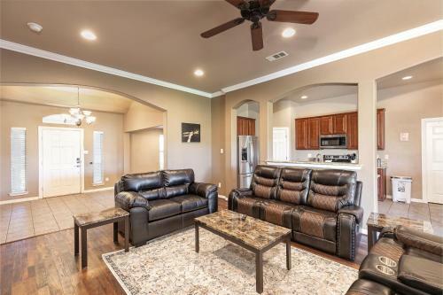 10408 Country View