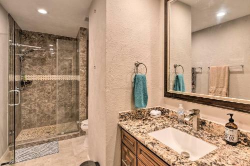 Freeport Retreat With Lake Views 6 Mi To Beach