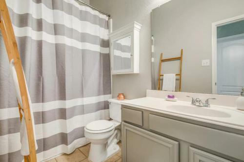 Spacious & Cozy Frisco Bling Home