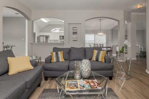 Spacious & Cozy Frisco Bling Home