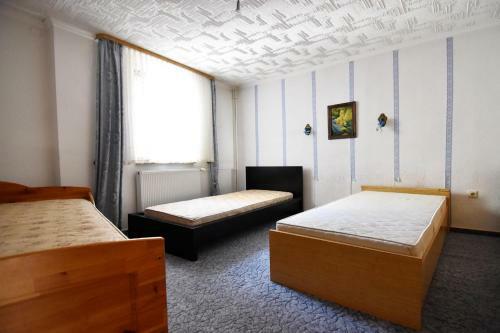 5 Room Apartment In Z�lpich