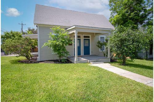 Incredible New 3br2ba Near Downtown