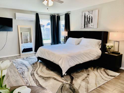 Casita At Maywood - Modern Spaces