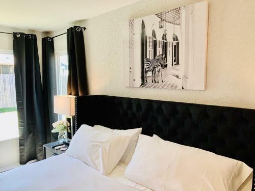 Casita At Maywood - Modern Spaces