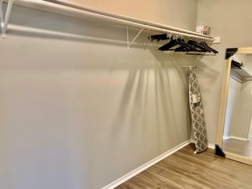 Casita At Maywood - Modern Spaces