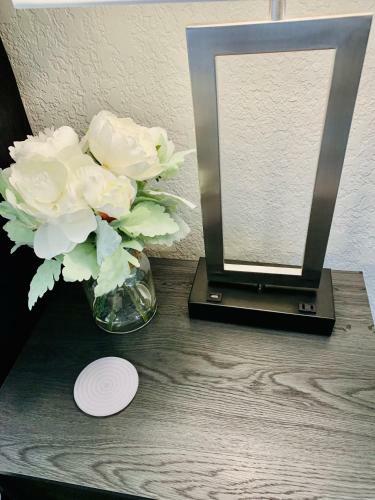 Casita At Maywood - Modern Spaces