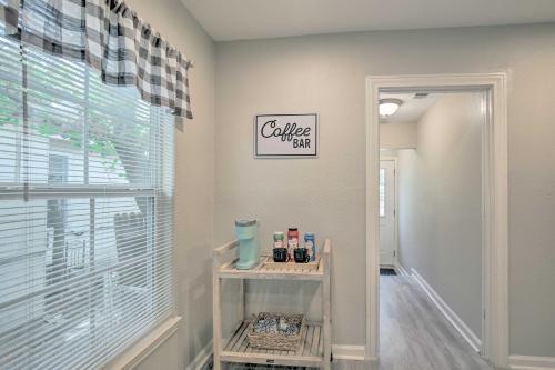 Charming San Antonio Home Less Than 4 Mi To Downtown!