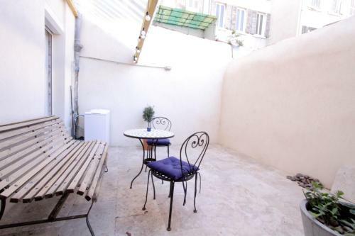 Quiet Apartment Of 38m2 Bright With Pretty Terrace