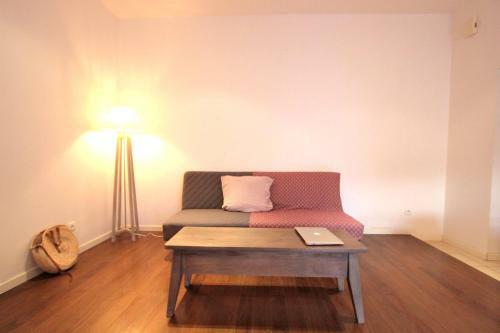 Quiet Apartment Of 38m2 Bright With Pretty Terrace