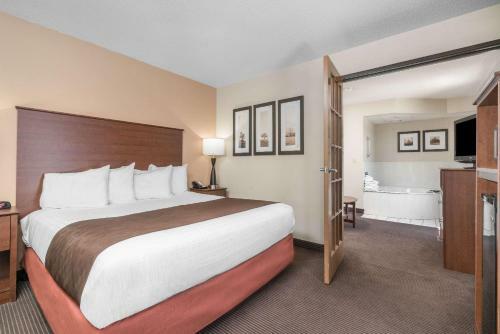 Hotel Americinn Lodge & Suites - Bismarck