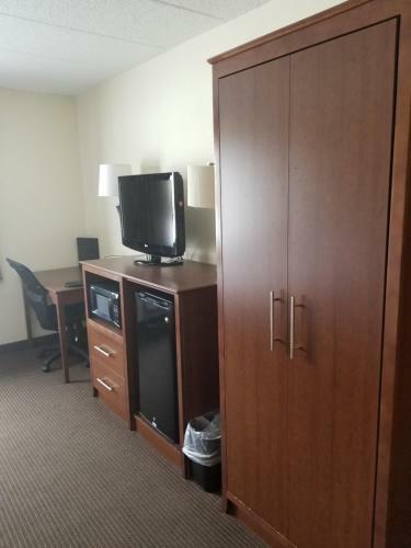 Hotel Americinn Lodge & Suites - Bismarck