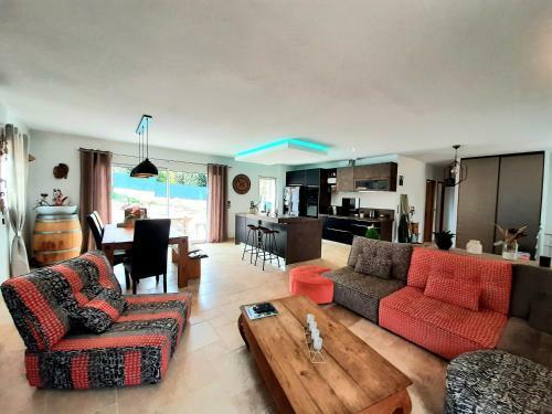 Villa Avec Piscine Au Coeur Du Var