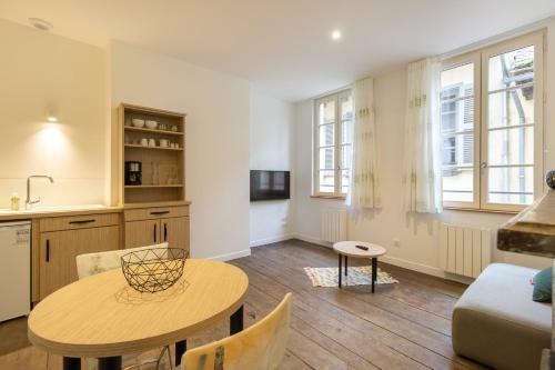 Apartamento Appartement R2 T2 Rodez Centre Historique