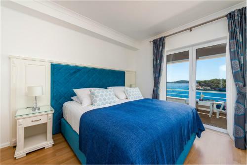 Villa K Dubrovnik - Five Bedroom Villa With Private Sea Access