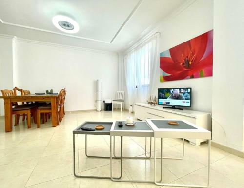 Apartamento Junto A Oceano, Terraza, Bbq En Playa Alcala