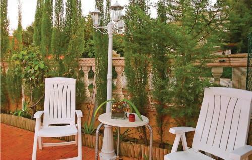 Four-bedroom Holiday Home In Calonge