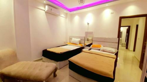 Private Apartment At Amwaj Hotel