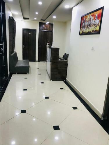 Oyo 86800 Hotel Knights Stay Inn