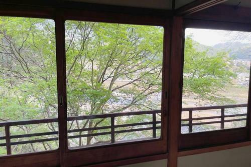 Nara Yoshino, A Hideaway With A Superb View