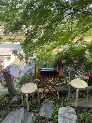 Nara Yoshino, A Hideaway With A Superb View