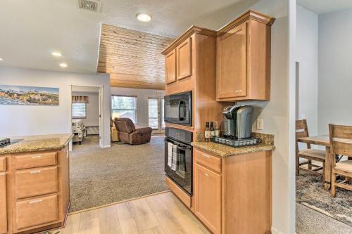 Modern Show Low Cabin Retreat With Deck And Grill