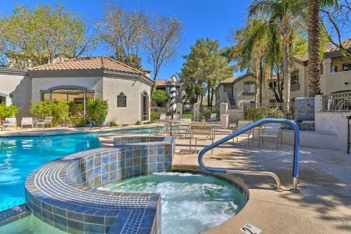 Apartamento Elegant Scottsdale Condo With Balcony And Pool!
