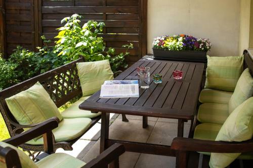 Fresh Apartment With Terrace + Free Parking
