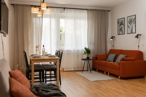 Fresh Apartment With Terrace + Free Parking