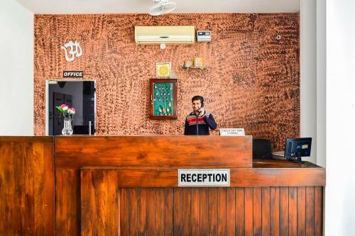 Oyo 28737 Hotel Mayur