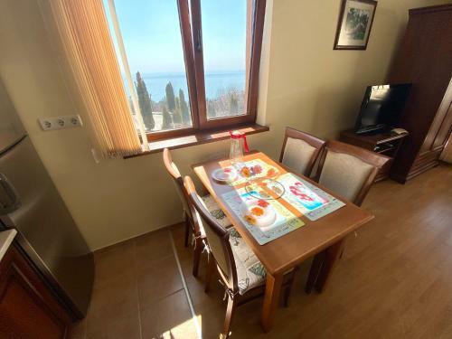 Bratanov Sea Fort Club Apartment