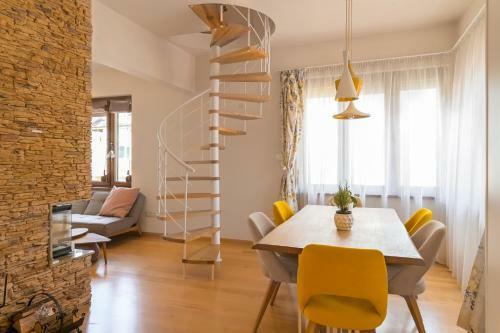 Apartamento Designer Maisonette With Top Central Location