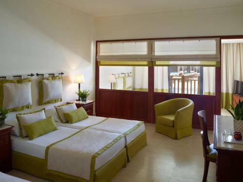 Hotel Roda Beach Resort & Spa