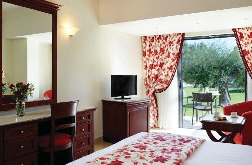 Hotel Roda Beach Resort & Spa