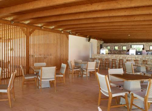 Hotel Roda Beach Resort & Spa