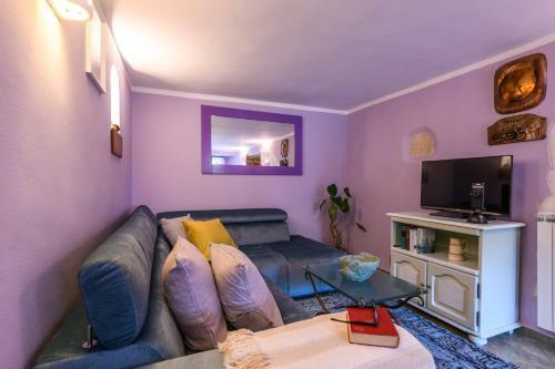 Rural Home Oriana