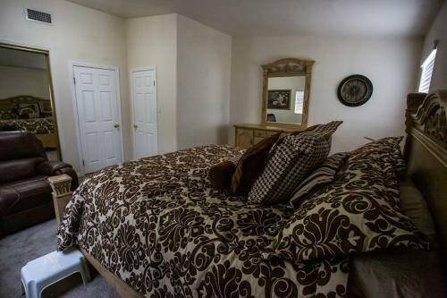 Spectacular 4br Home On 2 Acre Estate