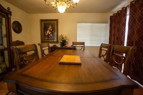 Spectacular 4br Home On 2 Acre Estate