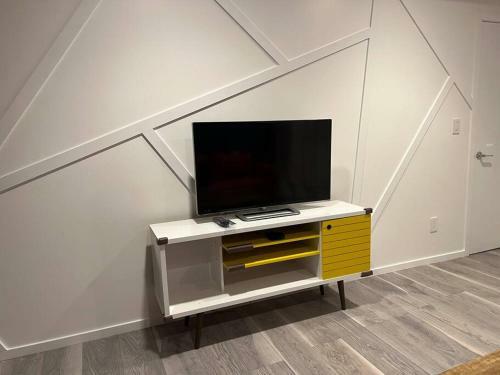 Apartamento Cheerful 2beds/1bath Parking In Residential Home