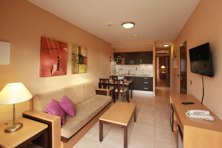 Grupotel Playa Feliz