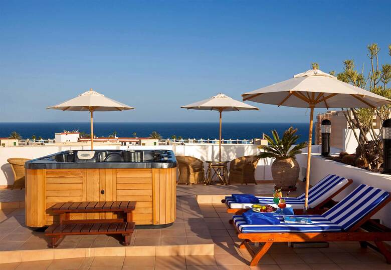 Hotel Seaside Sandy Beach