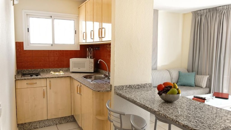 Cocoteros Apartments - Riversun Touristics