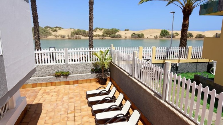 Cocoteros Apartments - Riversun Touristics