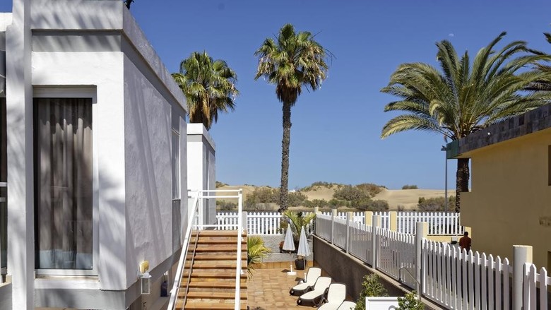 Cocoteros Apartments - Riversun Touristics