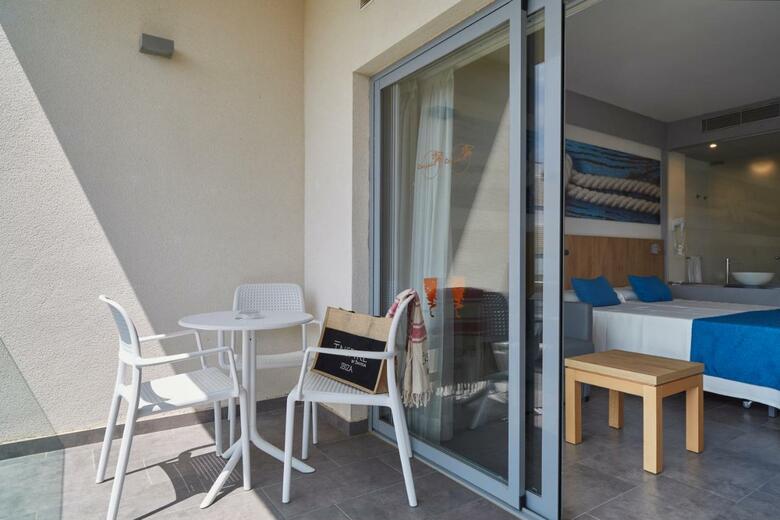 Invisa Hotel Casa Luis