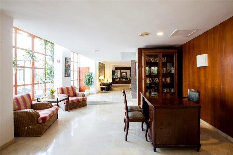 Hotel Tres Torres