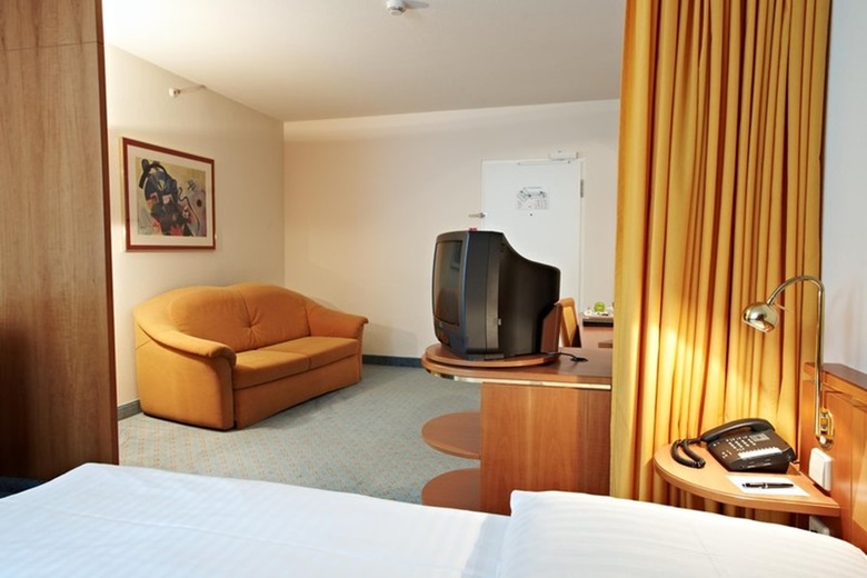 Steigenberger Airport Hotel