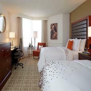 Renaissance St. Louis Airport Hotel